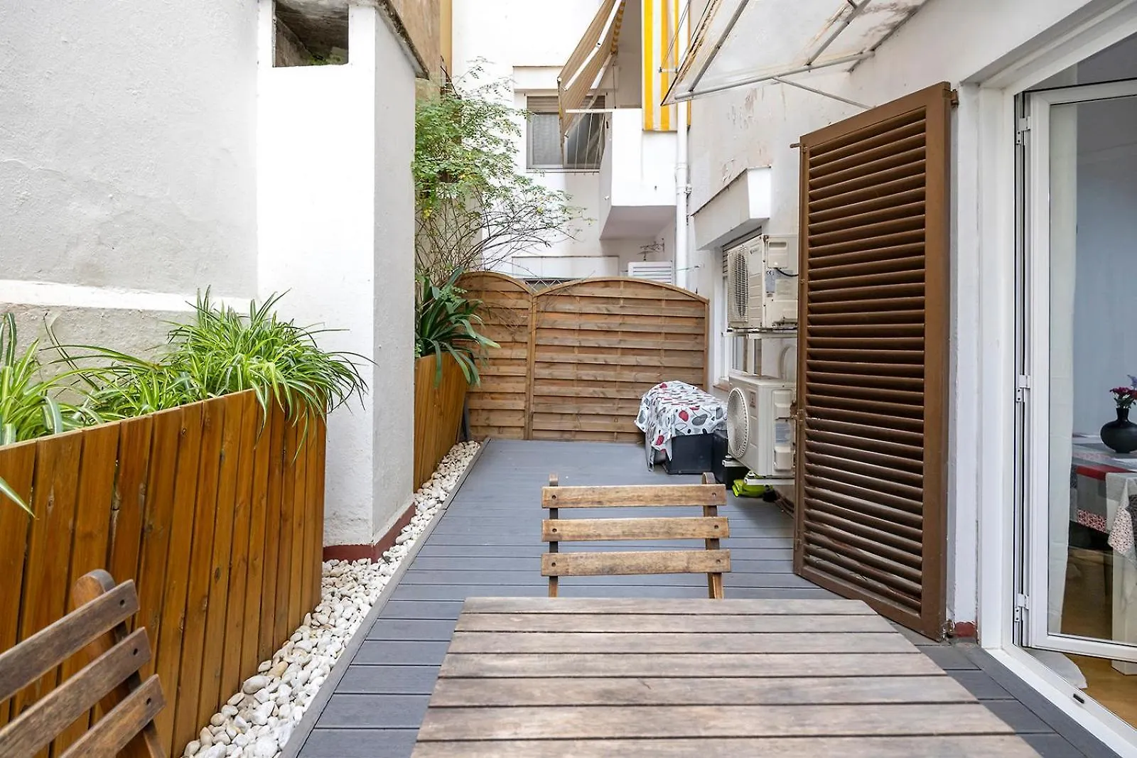 Appartamento Cozy Terrace In Eixample Barcellona